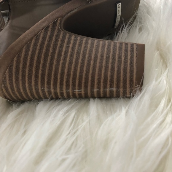 Dana Buchman heels - Picture 5 of 6